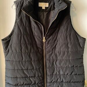 MICHAEL KORS Black Logo Gold Zipper Quilted Puffer Vest w/ Pockets Sz 1x